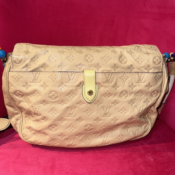 Louis Vuitton Limited Edition Creme Monogram Underground Messenger Bag - Picture 4 of 16